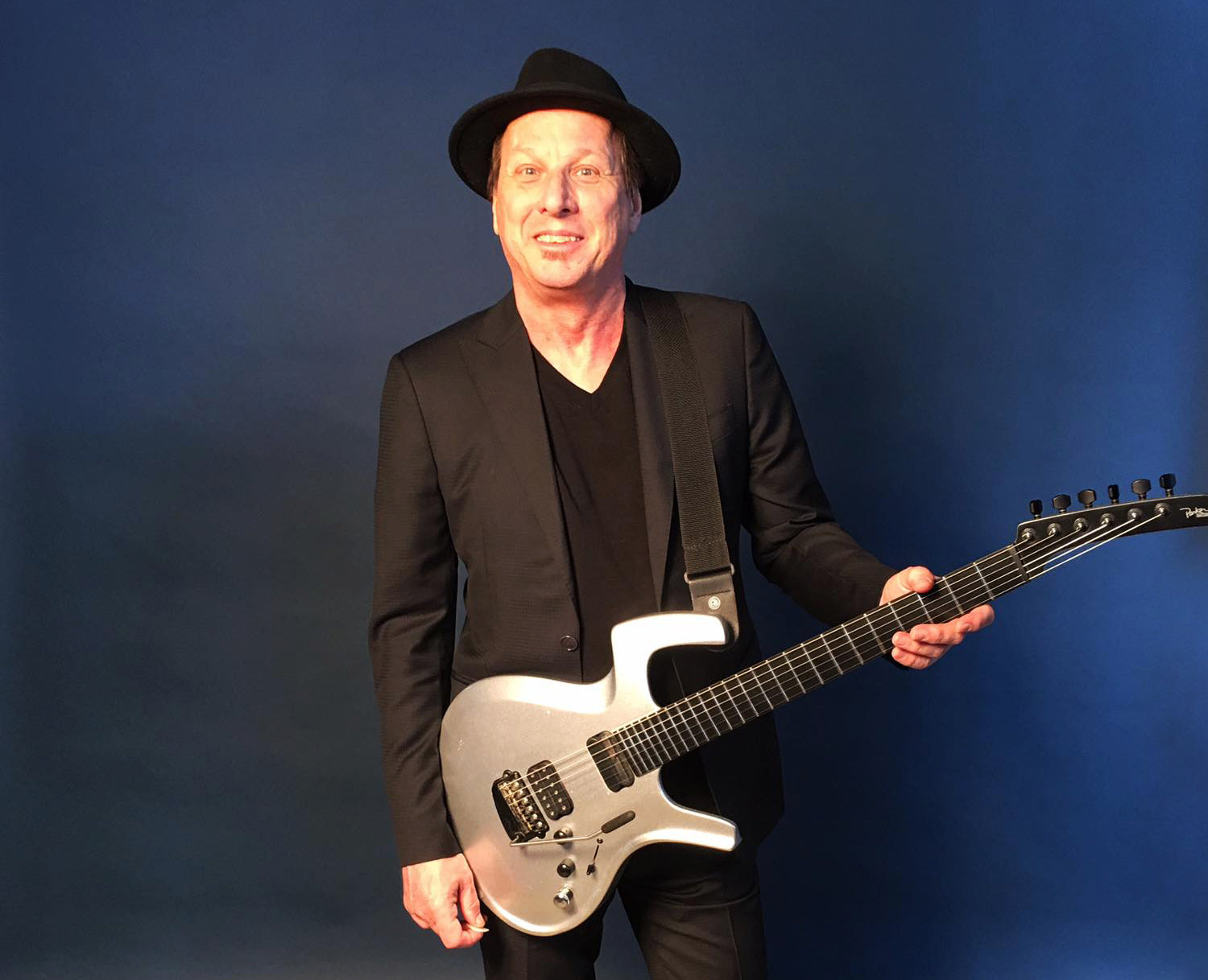 Adrian Belew photo