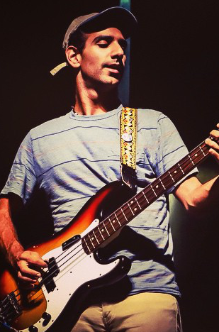 Alex Bleeker photo