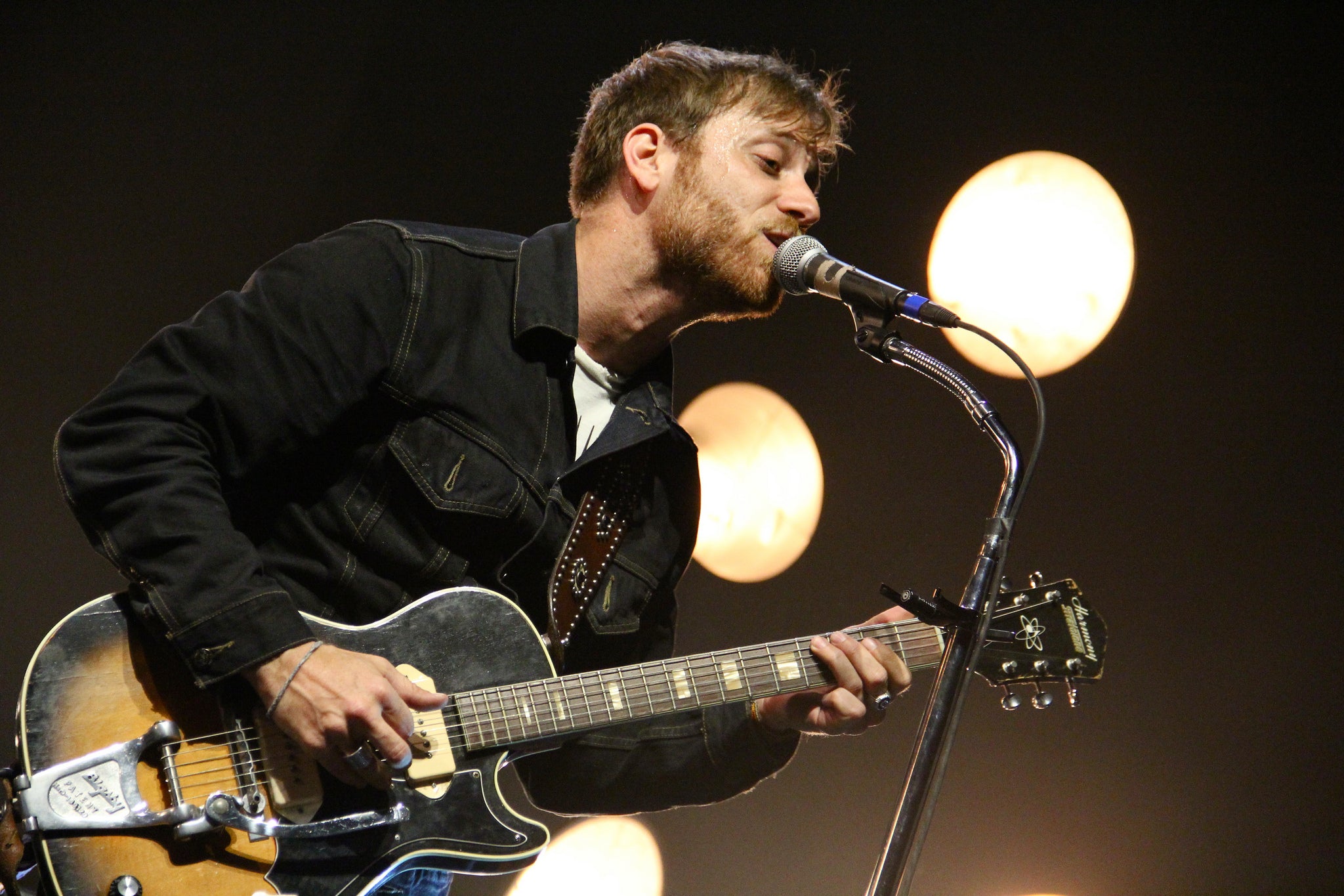 Dan Auerbach photo