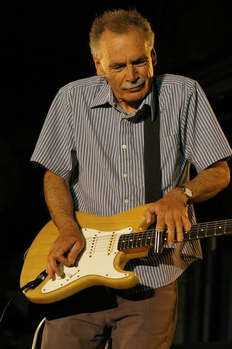 Dave Hole photo