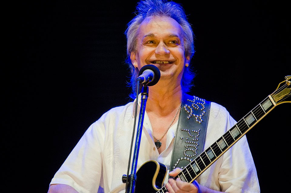 David Lebón photo