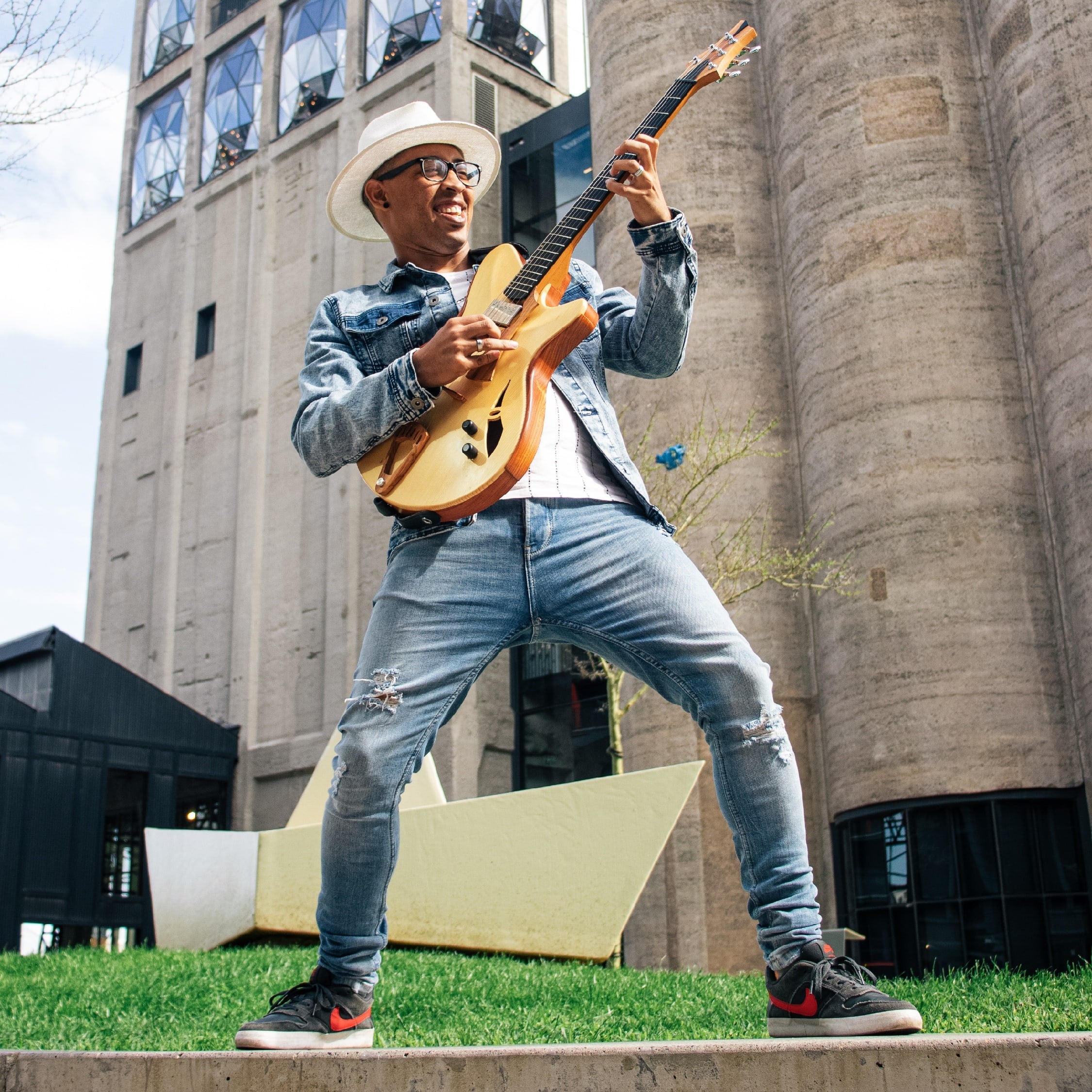 Hugh Masekela photo