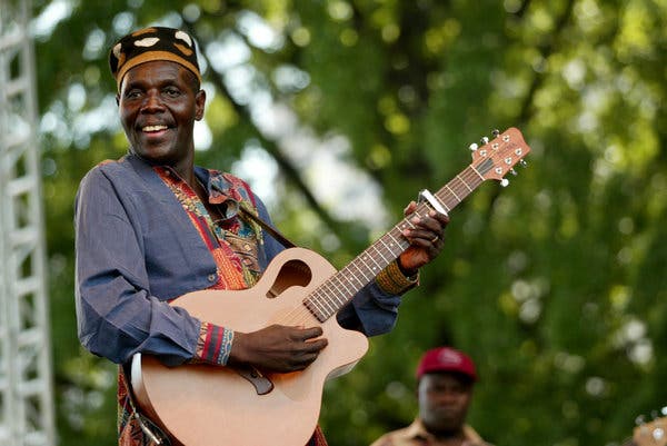 Oliver Mtukudzi photo
