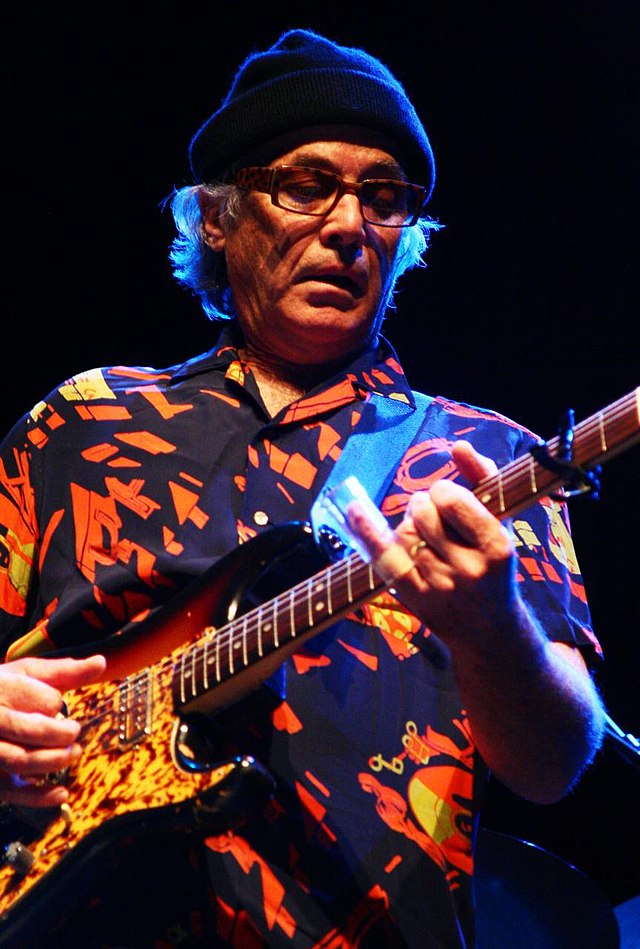 Ry Cooder photo
