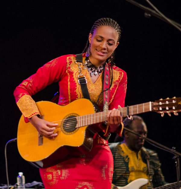 Sona Jobarteh photo