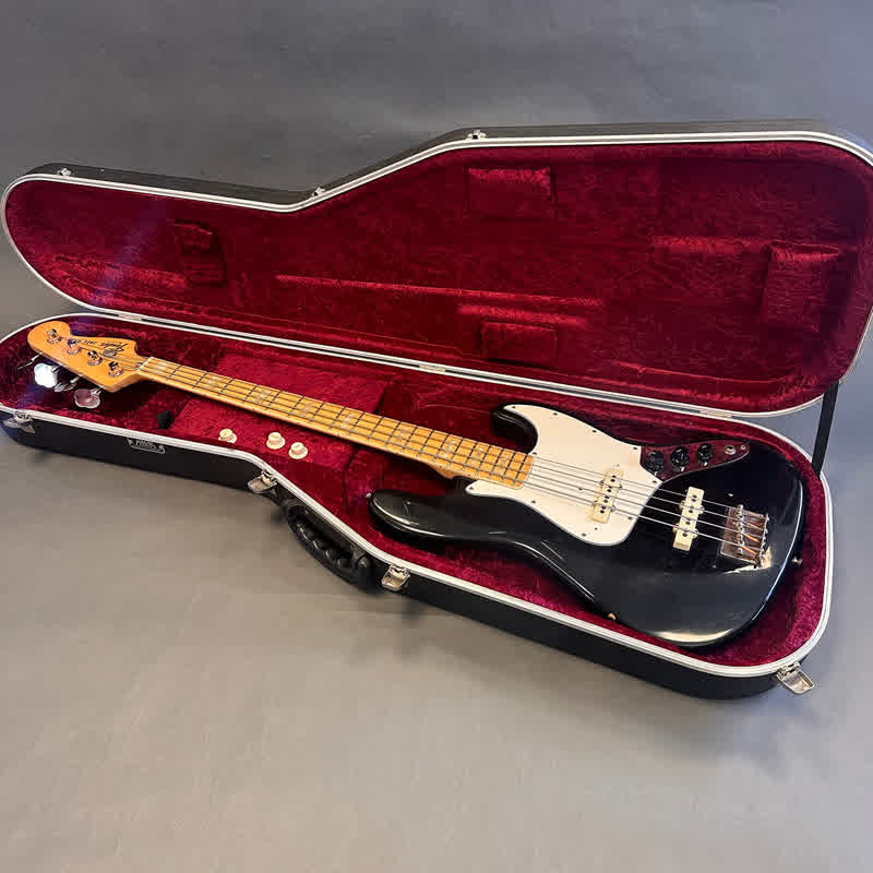 Fender Jazz Bass 1982 - Ex Korgis - One owner vintage Fender